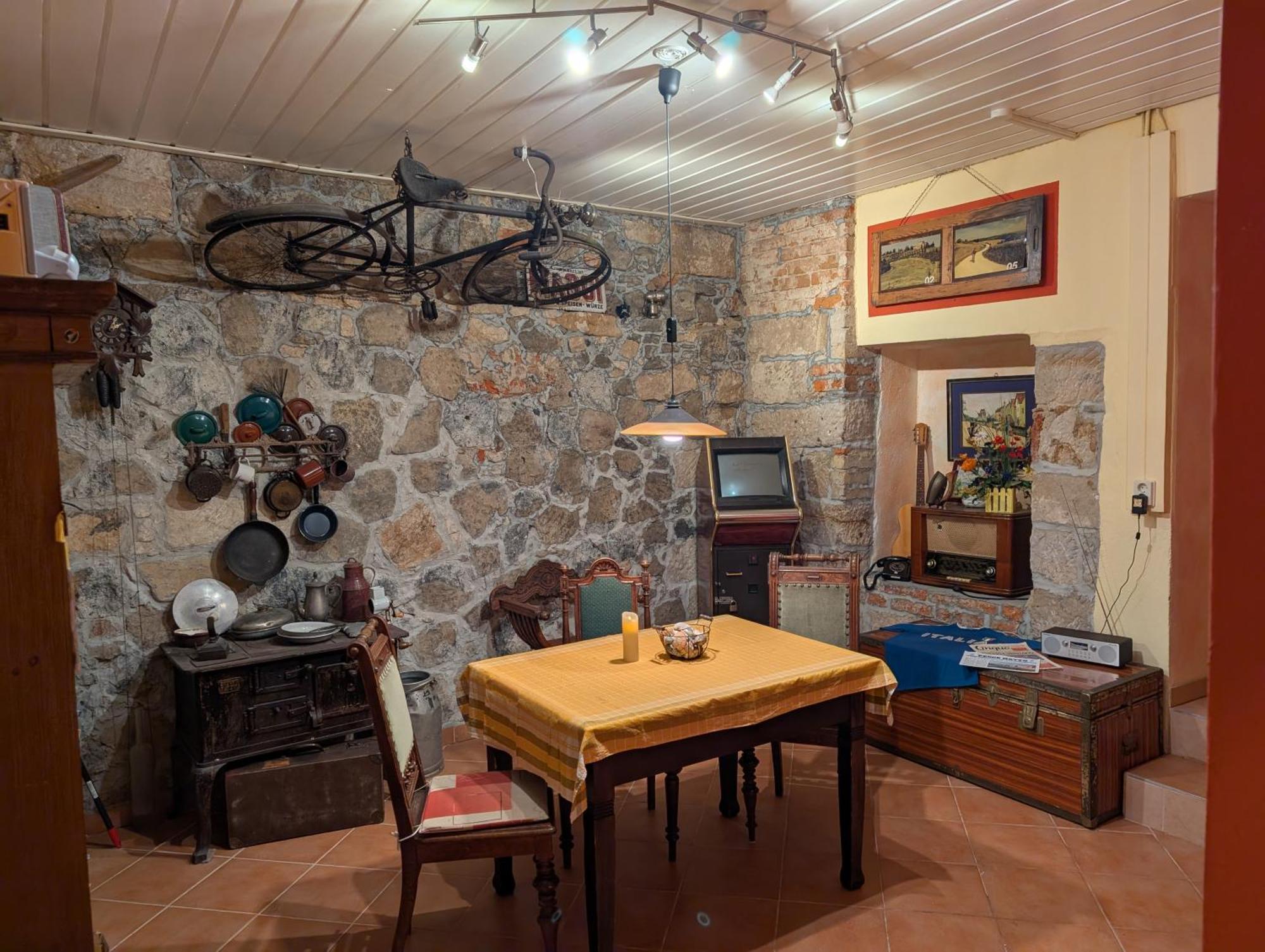 Gaestehaus Locanda Al Castello Stolpen Exteriör bild